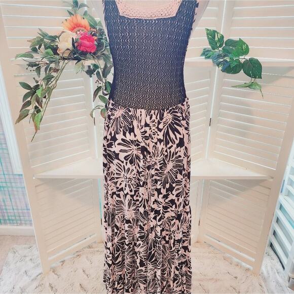 INTIMATELY FREE PEOPLE BLACK/WHITE LACE BACK MAXI SIZE SMALL - Picture 5 of 8